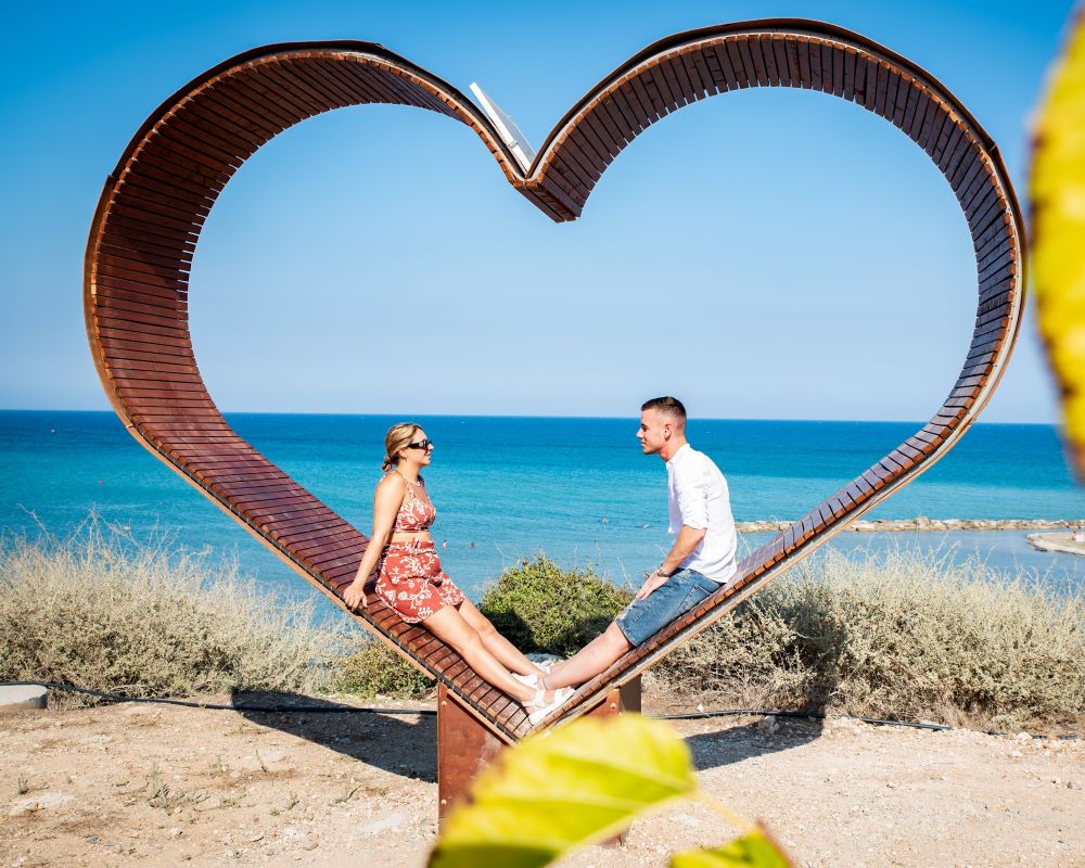 Instagrammable Photo Benches with Views